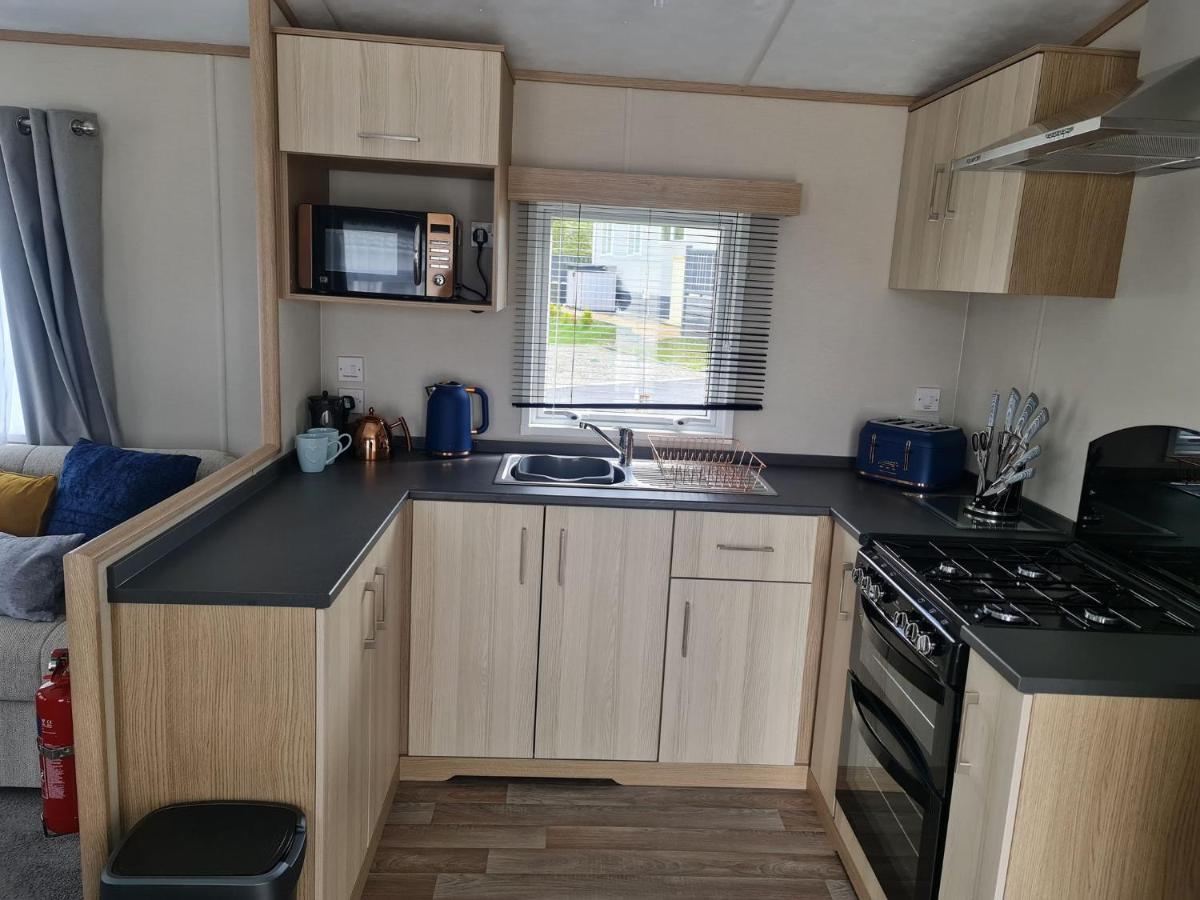 The Tiddler - Plot 101, Woodlands Lodge Retreat, New Quay, West Wales Llanina 外观 照片